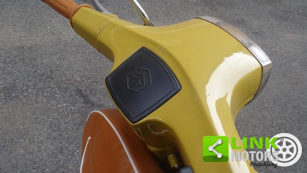 Piaggio Vespa 50 Special (10)