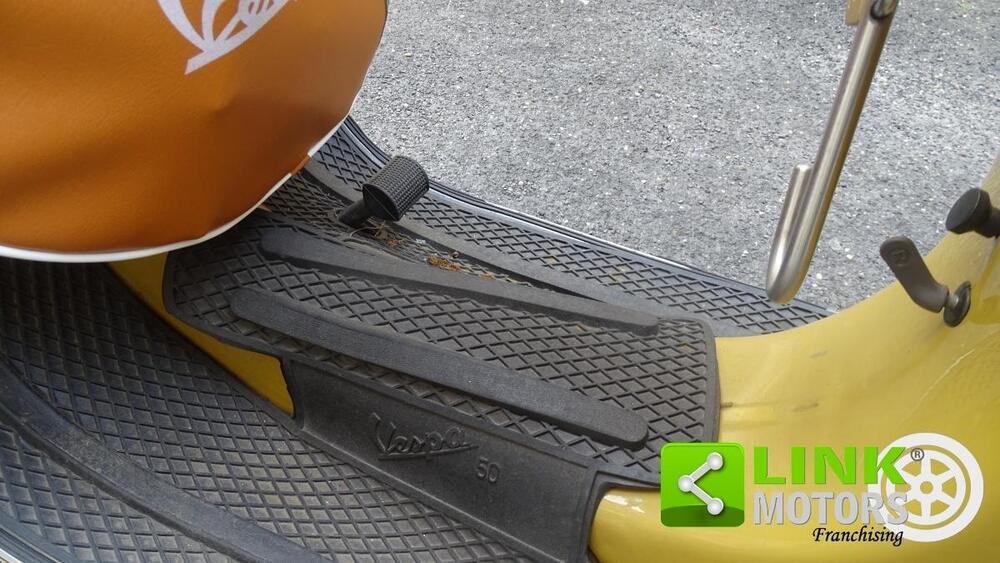 Piaggio Vespa 50 Special (14)