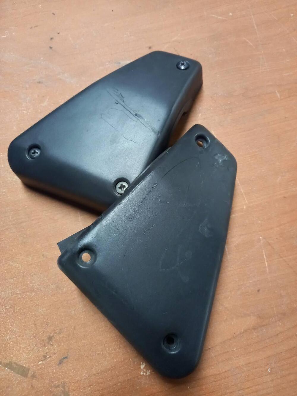 Coppia fianchetti Yamaha Fazer 600 1998-2001qualch (2)