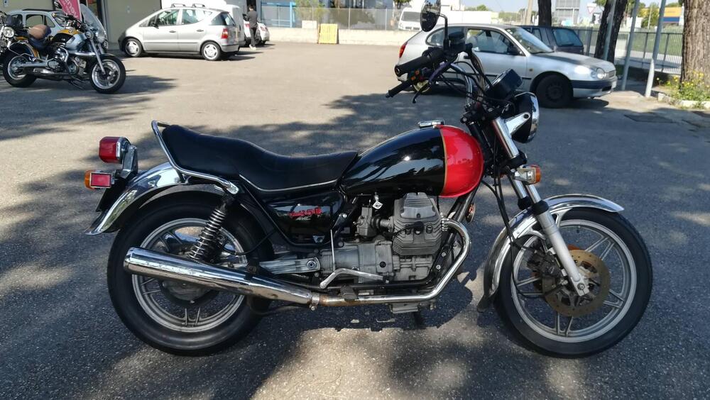 Moto Guzzi V35 C (5)