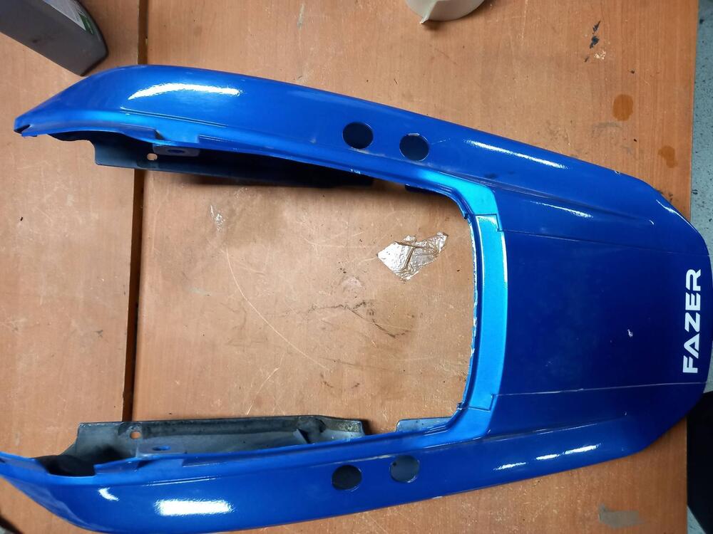 Coda codone rotto come da foto Yamaha Fazer 600 1 (4)