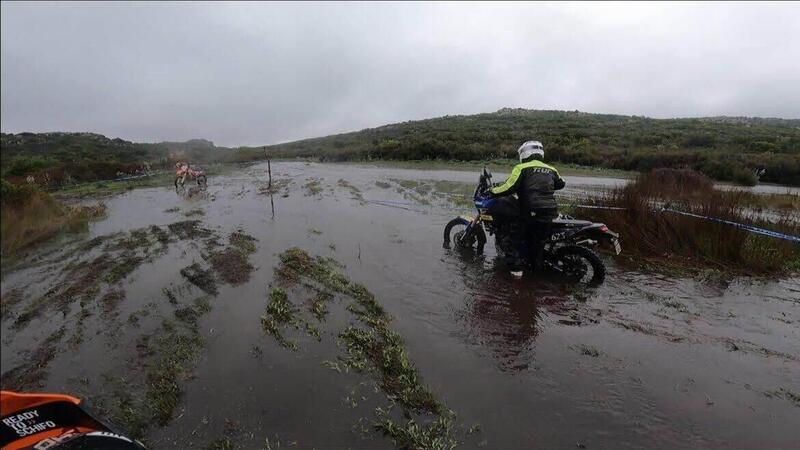 Il Perfetto al Motorally con la Yamaha T&eacute;n&eacute;r&eacute; 700: &egrave; ancora nella palude in Sardegna?