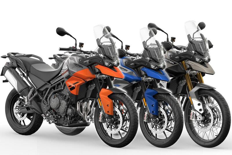 Triumph Tiger 900 gamma 2023: nuove colorazioni