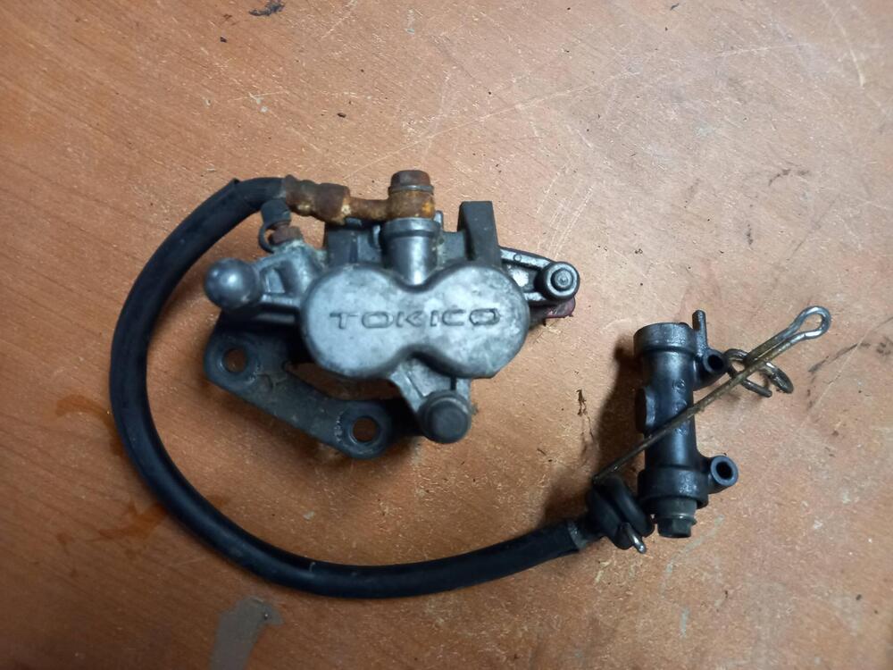 Pinza posteriore Kawasaki ZR-7 1999-2004 ,qualche (4)