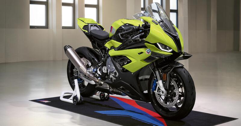 BMW M 1000 RR 50 Years M: un&#039;esclusiva versione speciale per celebrare 50 anni di Motosport