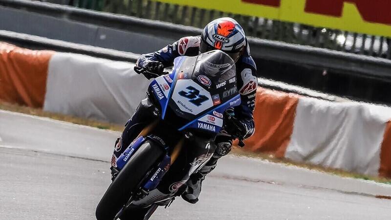 SBK 2022. A Gerloff le FP1 dell&#039;Estoril. Brutta frattura per Van der Mark