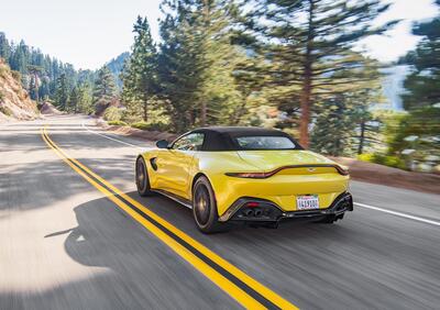 Aston Martin V8 Vantage: la roadster col motore AMG GT da 510 CV [VIDEO] 