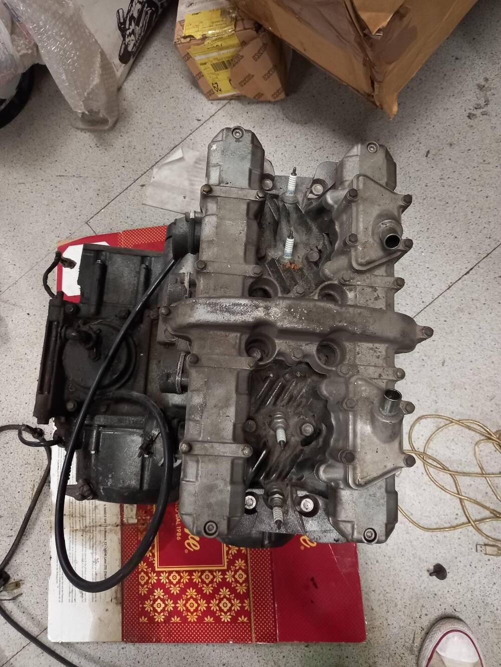 Motore completo Kawasaki ZR-7 1999-2004 (3)