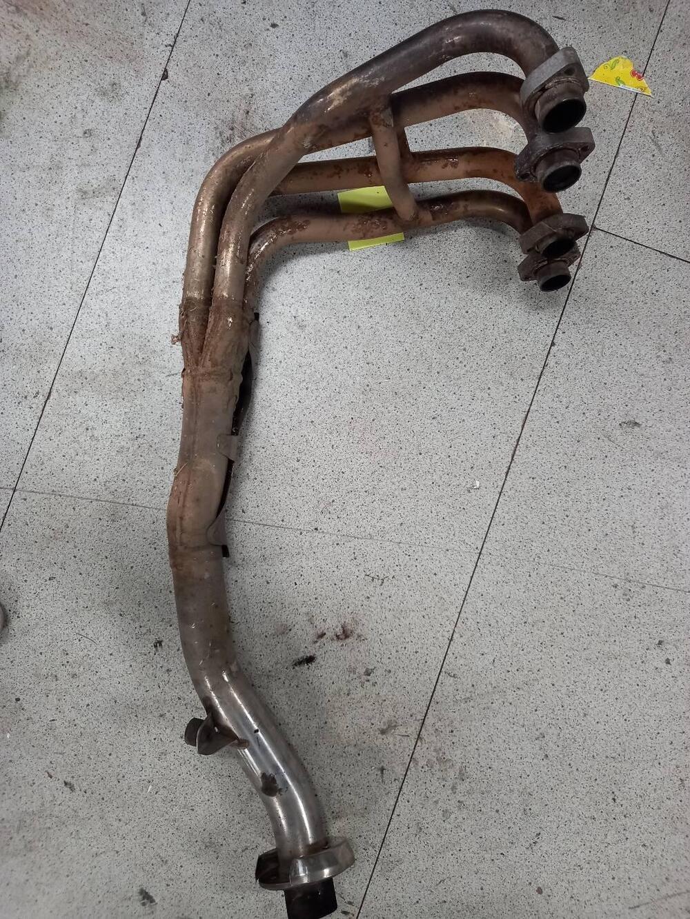 Collettori di scarico Kawasaki ZR-7 danneggiati c (2)