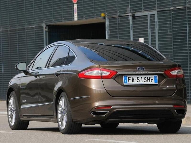 Ford Mondeo Full Hybrid 2.0 187 CV eCVT 4 porte Vignale