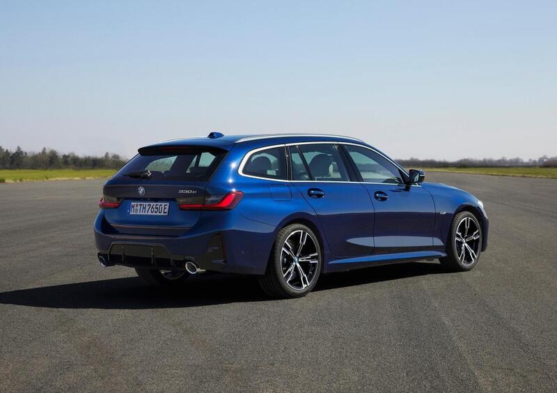 BMW Serie 3 Touring (2019-->>) (26)