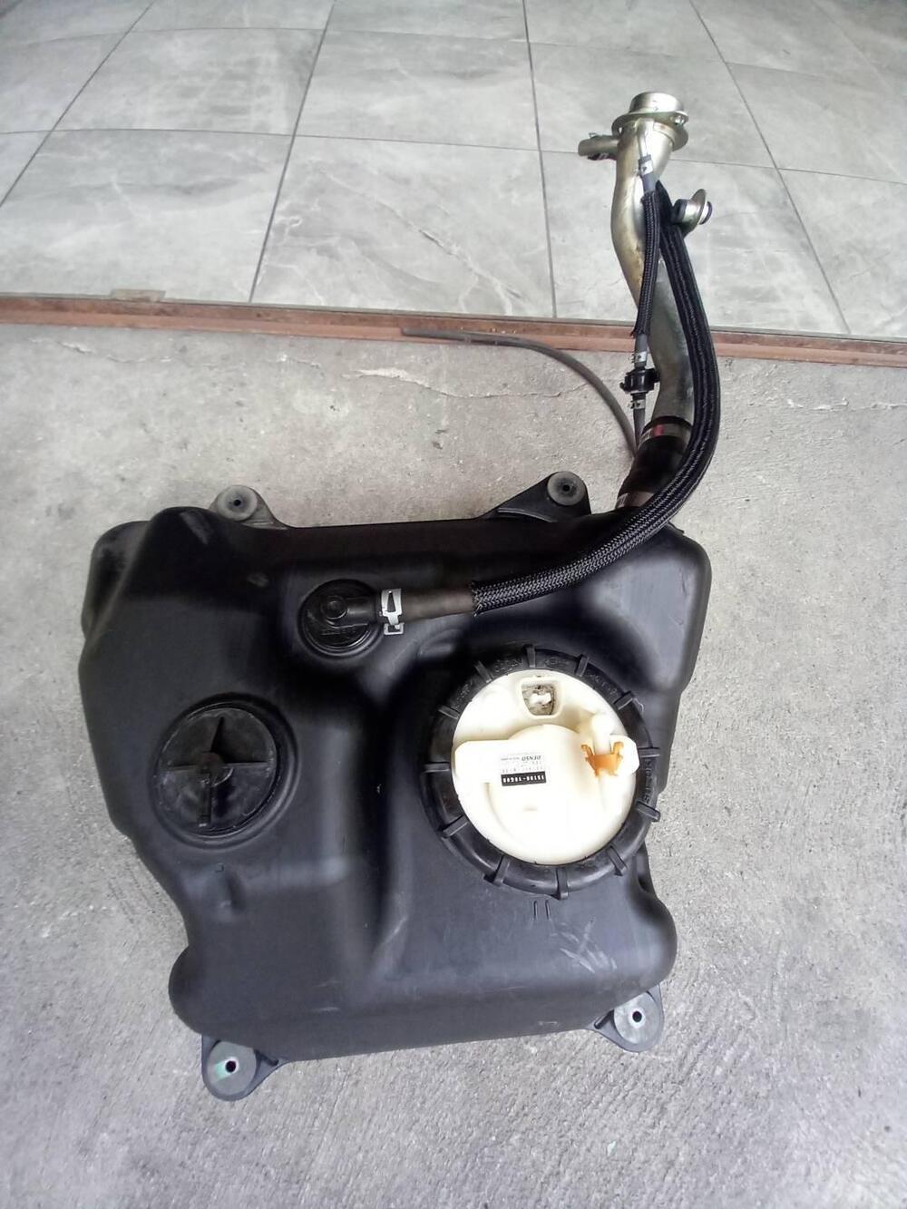 Serbatoio completo benzina brgman 650 2006 2011 Suzuki (2)