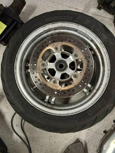 Cerchio posteriore completo disco mozzo gomma Burg Suzuki