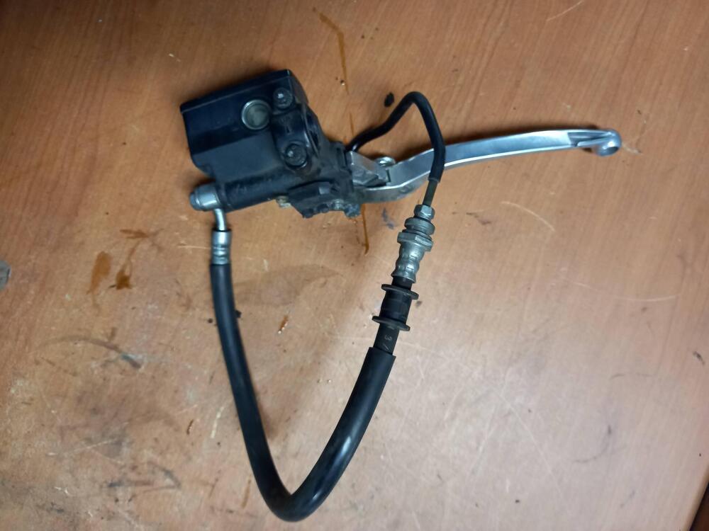 Pompa freno anteriore Burgman suzuki 650 2006 2011 (2)