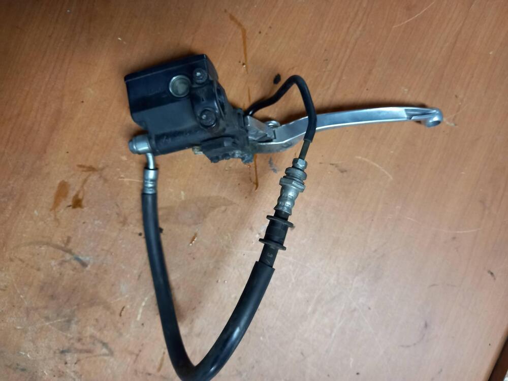 Pompa freno anteriore Burgman suzuki 650 2006 2011 (3)