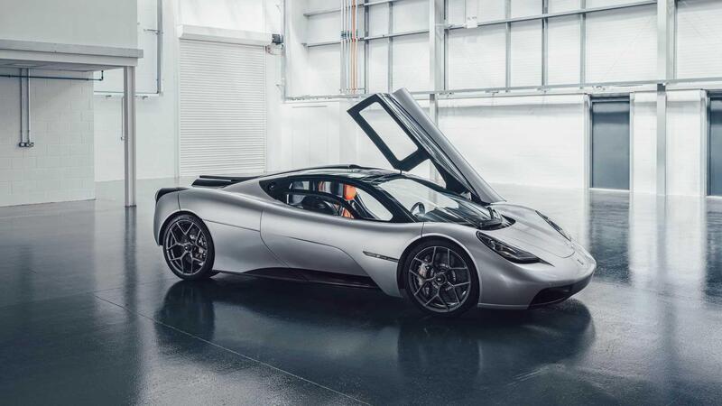 La T.50 di Gordon Murray prova gli airbag in modo violento [VIDEO]