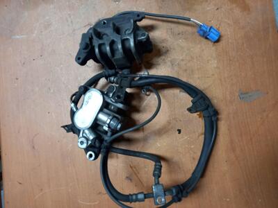 Coppia pinza freni anteriori completi sensore ABS Suzuki