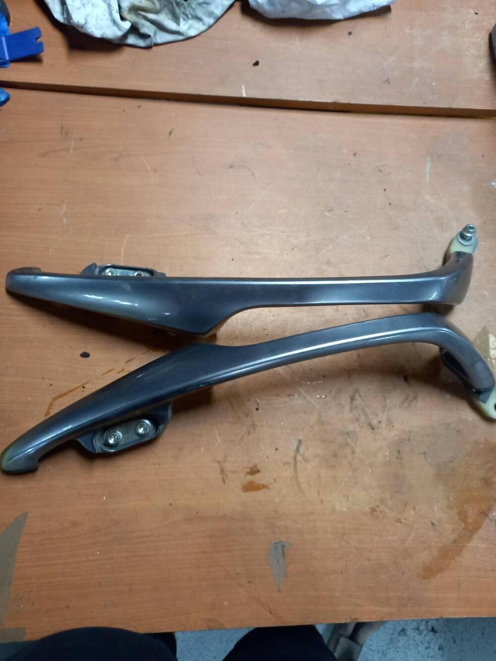 Coppia maniglie posteriore Burgman 650 2006 2011 Suzuki (3)