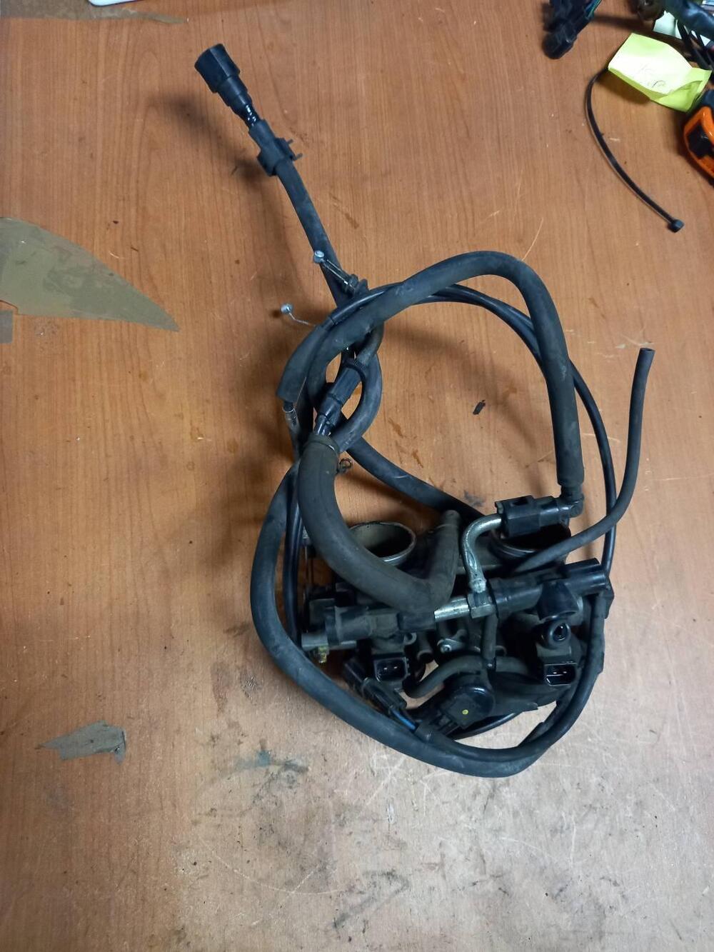 Iniettori completi completi ignettore Burgman 650 Suzuki (4)