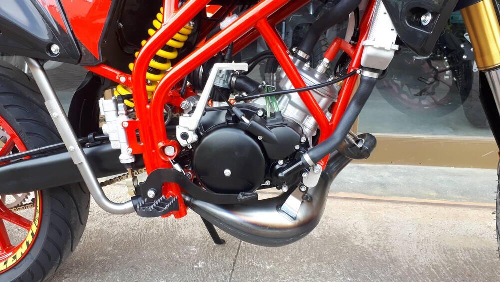 Valenti Racing N01 50 (2023 - 25) (8)