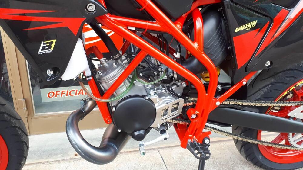 Valenti Racing N01 50 (2023 - 25) (2)