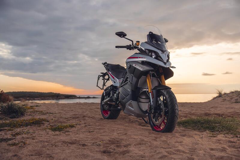 Energica svela Experia: &egrave; la vera alternativa elettrica per viaggiare?