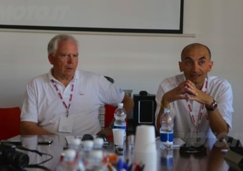 WDW 2014, Ulrich Hackenberg (Audi): &ldquo;Il desmo &egrave; il futuro. Magari a fasatura variabile&rdquo;