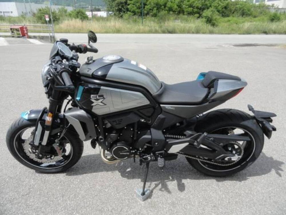 CFMOTO 700CL-X Sport (2022 - 25) (5)