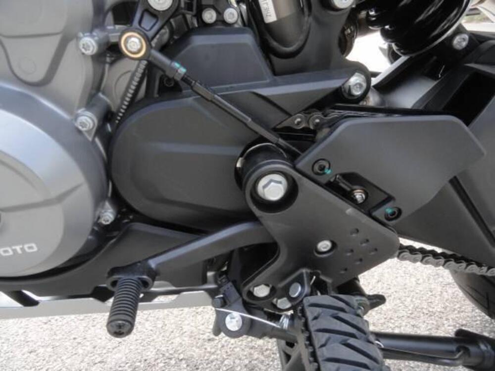 CFMOTO 800MT Touring (2022 - 25) (12)