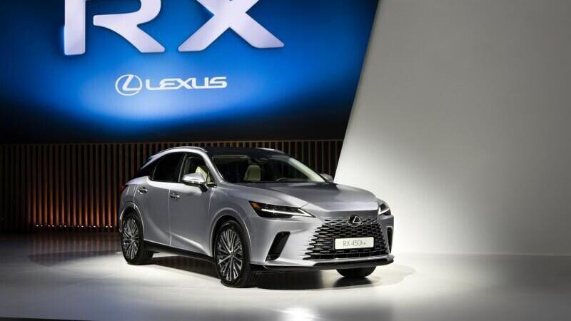 Nuova Lexus RX 2023: bello vivere nel &quot;Tazuma&quot; con ibrido full o plugin e il 4x4