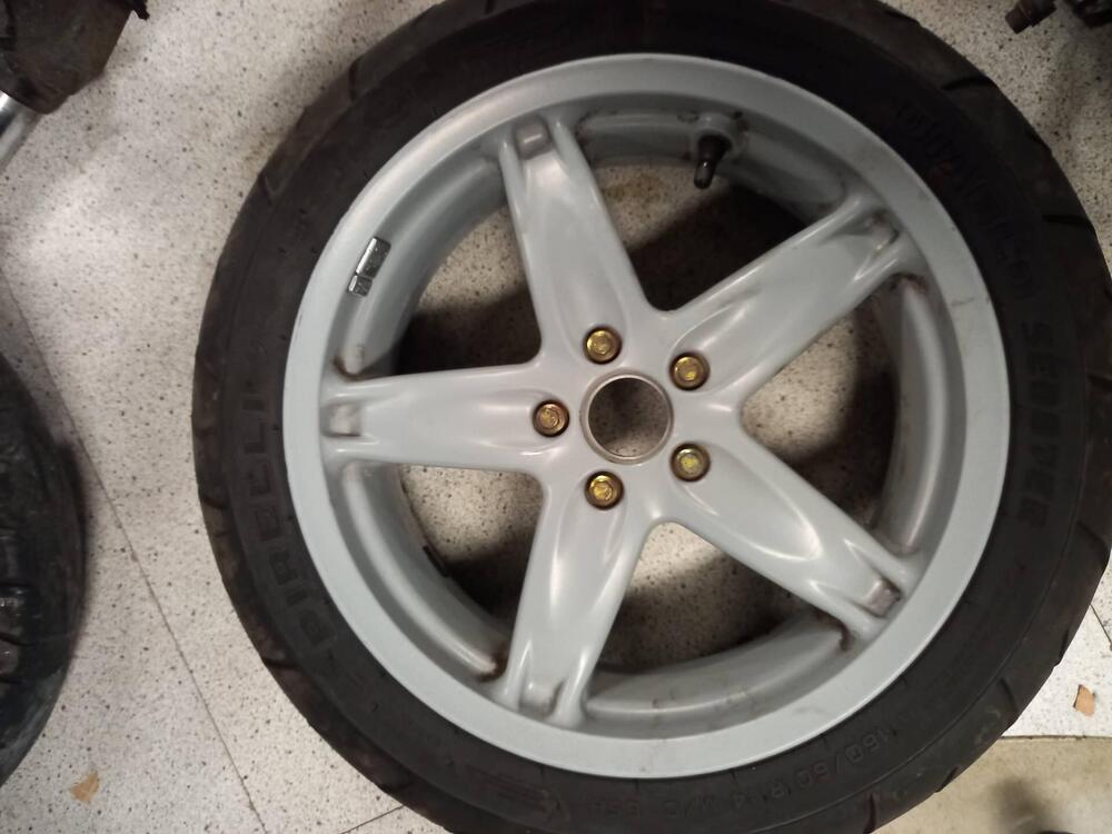 Cerchio posteriore gomma Gilera Nexus500 2003 2005 (3)