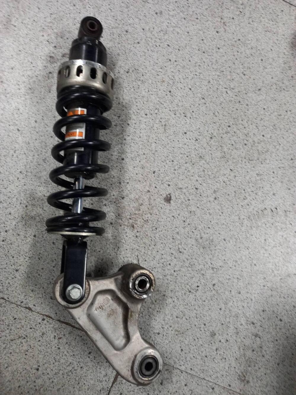 Ammortizzatore con supporto Gilera Nexus 500 2003- (3)