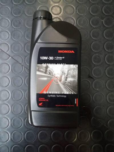 OLIO SINTETICO PER HONDA SCOOTER 10W30 MB