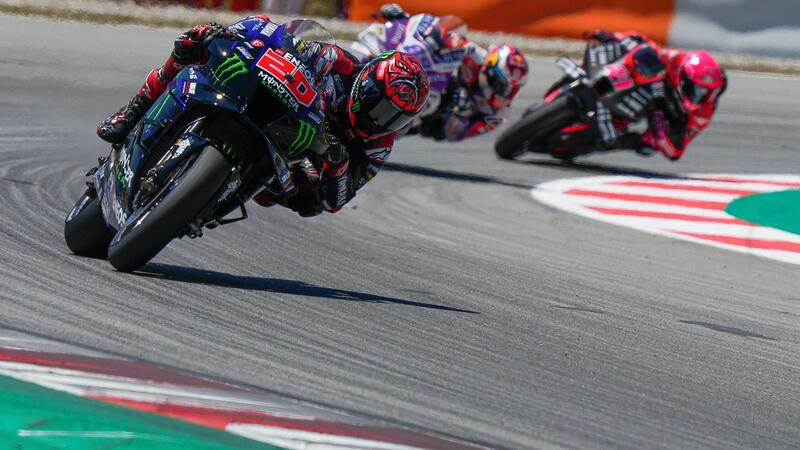 MotoGP 2022. GP di Catalunya, trionfo di Fabio Quartararo, abbattuto Pecco Bagnaia mentre Aleix Espargaro si &egrave; confuso