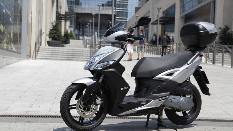 Kymco Agility R16 Plus, 50 e 200. Colorazioni e prezzi