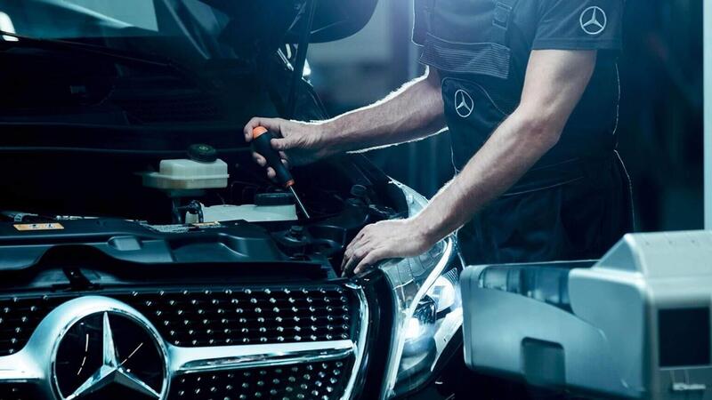 Mercedes, richiamo per quasi un milione di vetture 