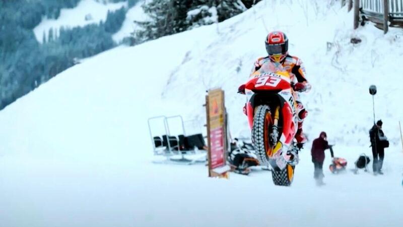 Se vi manca gi&agrave; Marc Marquez guardate qui! Che numeri in moto sulla neve! [VIDEO VIRALE]