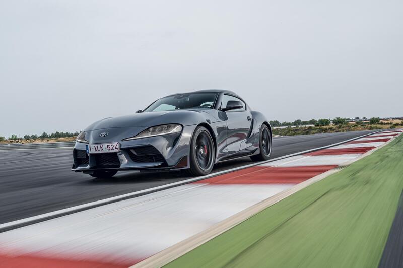 Toyota GR Supra 2023: cambio manuale, 340 CV e - 40 kg! [Video]