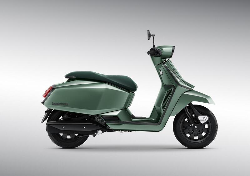 Lambretta X300 X300 (2022 - 25) (2)
