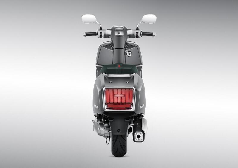 Lambretta X300 X300 (2022 - 25) (8)