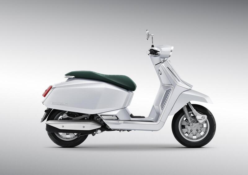 Lambretta X300 X300 (2022 - 25) (4)