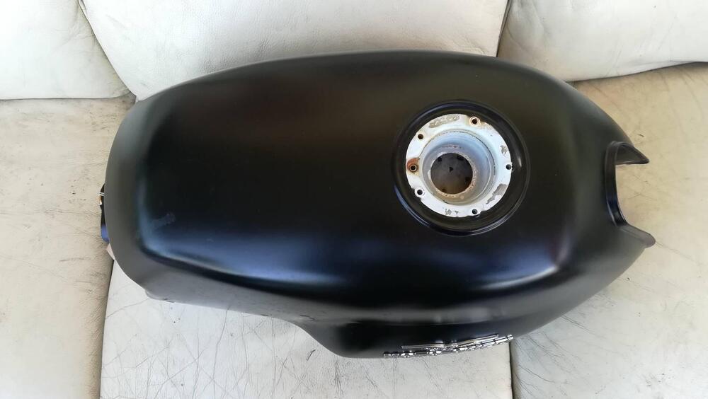 Serbatoio Moto Guzzi V7 (2)