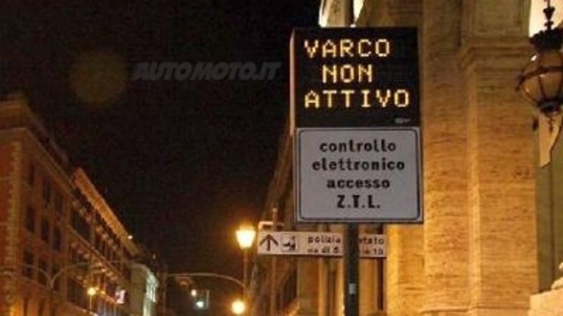 Roma: le ZTL notturne non saranno attive nel mese di agosto  