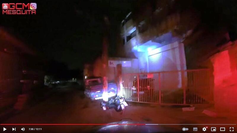 I metodi della polizia brasiliana: in moto a tutto gas fino allo schianto del delinquente, &egrave; giusto? [VIDEO VIRALE]