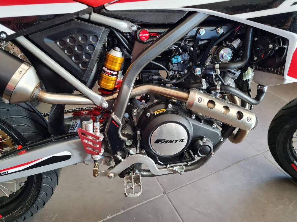 Fantic Motor XMF 125 Motard Competition 4t (2021 - 22) (5)