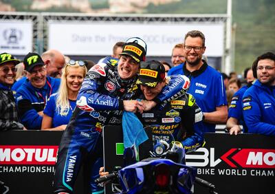 SBK 2022. GP d'Italia, in Supersport che lotta tra Dominique Aegerter, Lorenzo Baldassarri e Nicolò Bulega!