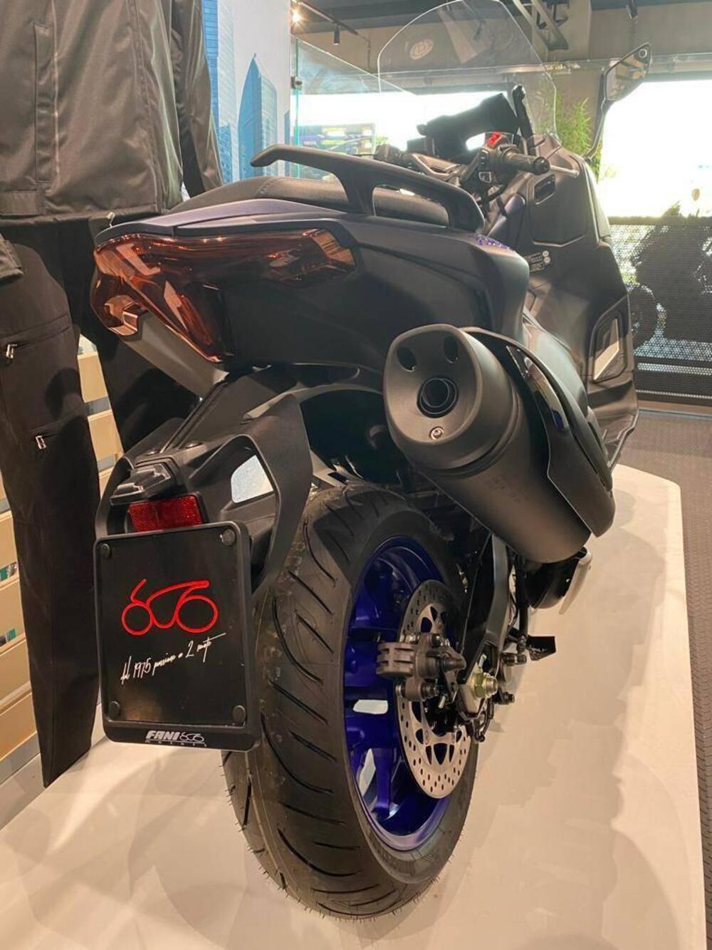 Yamaha T-Max 560 (2022 - 24) (3)