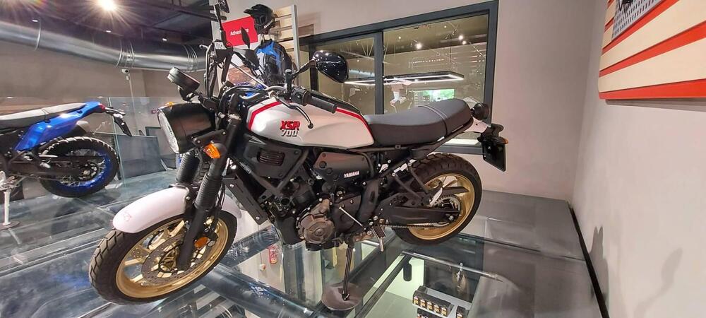 Yamaha XSR 700 XTribute (2022 - 24) (2)