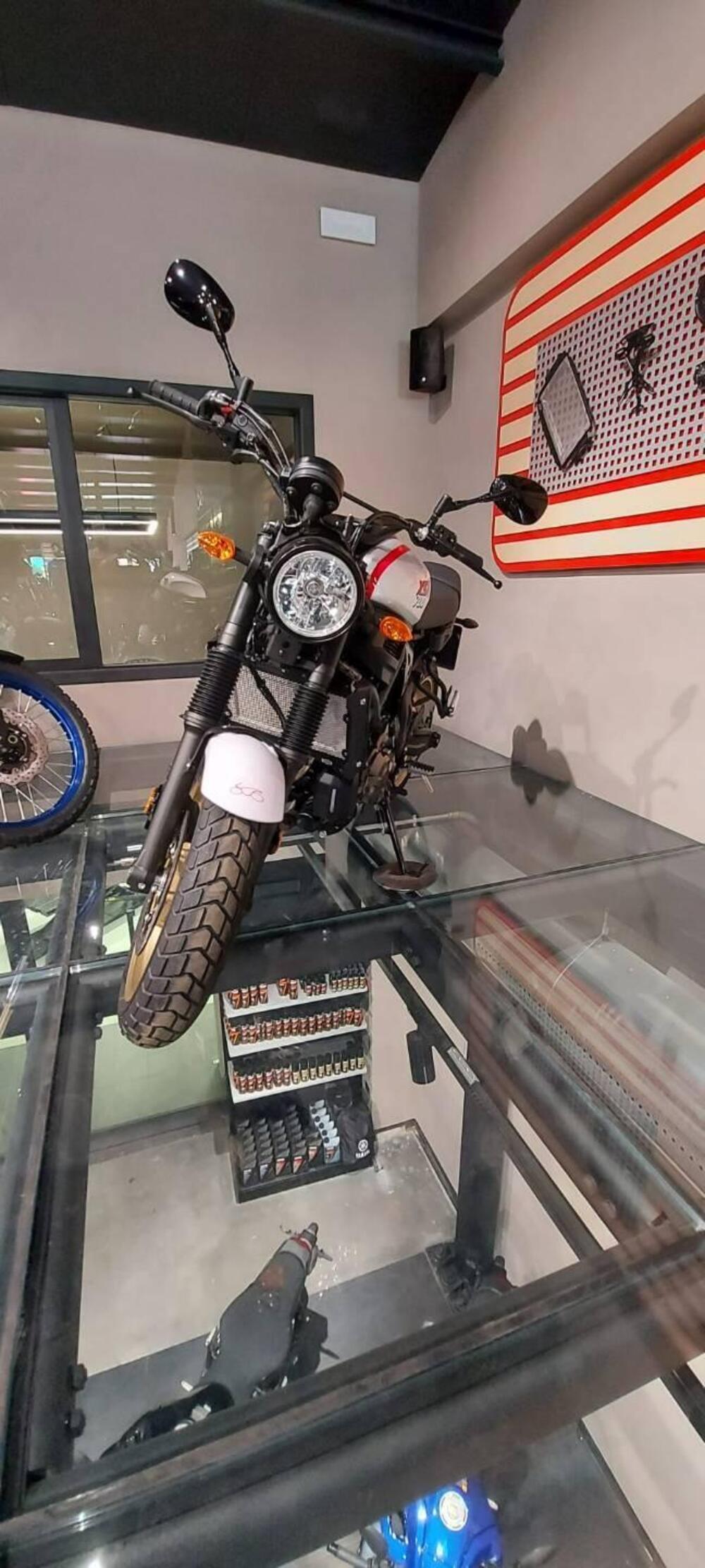 Yamaha XSR 700 XTribute (2022 - 24) (4)