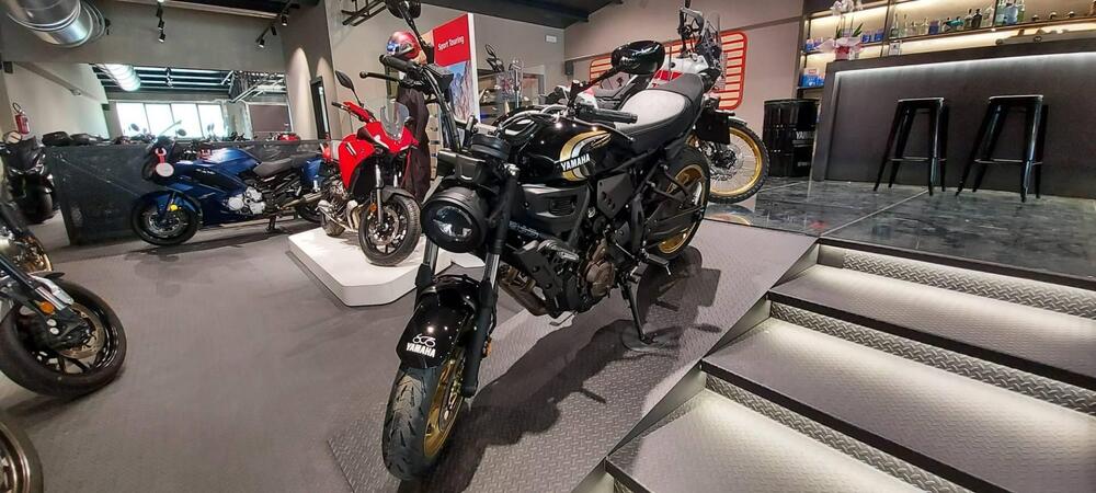Yamaha XSR 700 (2022 - 25) (2)